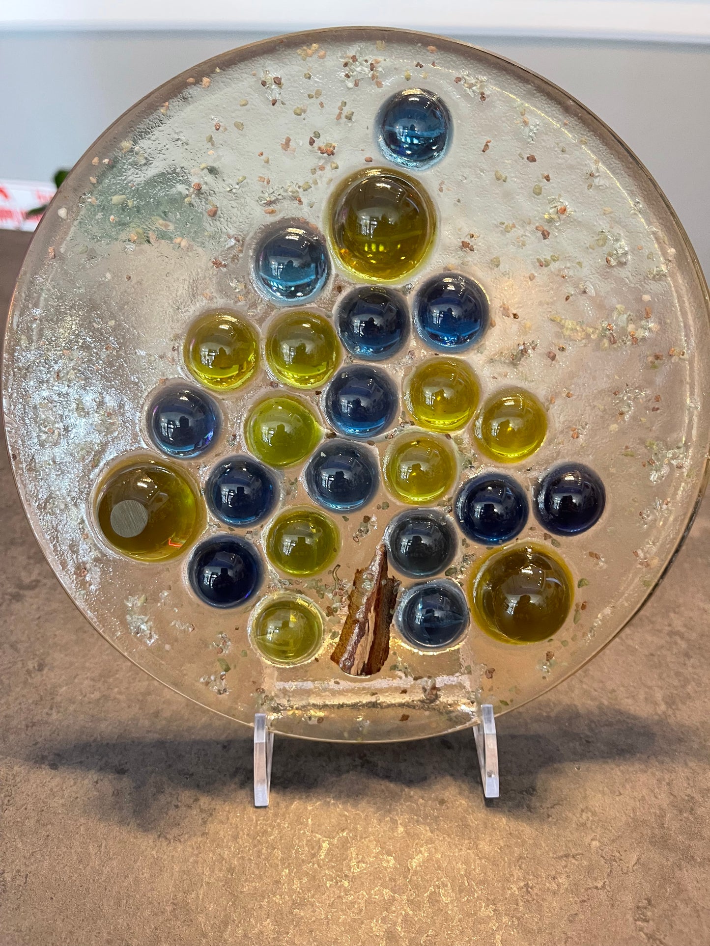 Lucite Grape Trivet