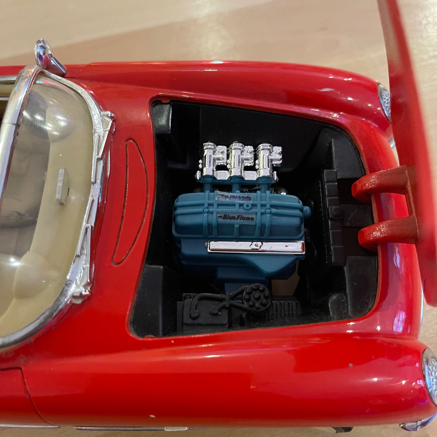 Mira 1:18 Scale 1954 Chevrolet Corvette Roadster (Red) - Made in Spain