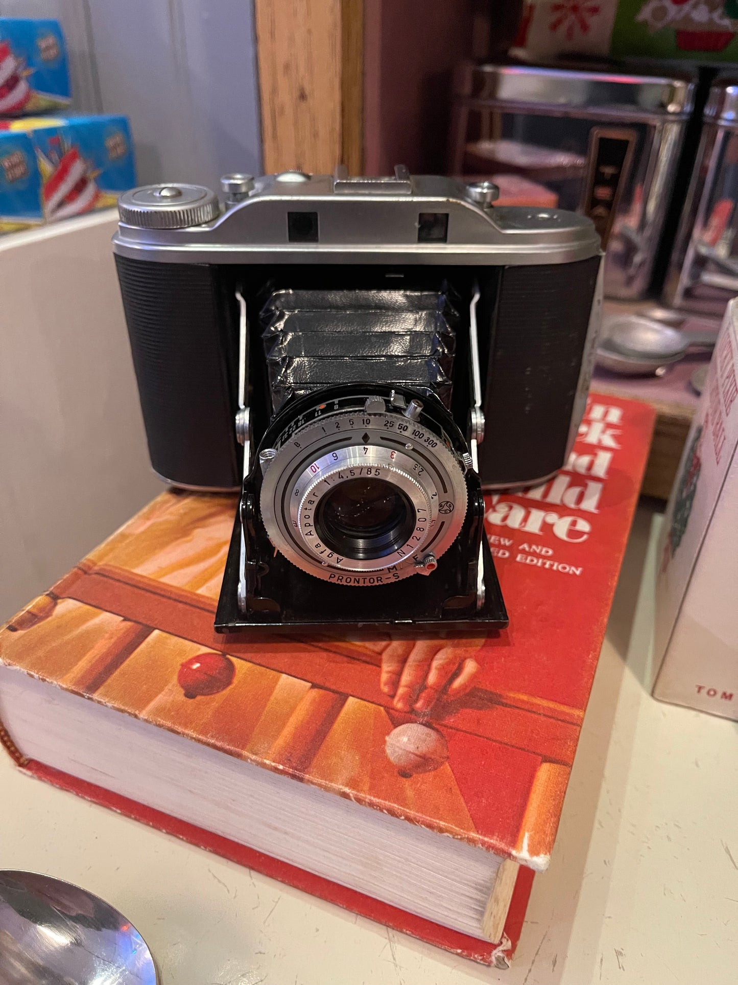Agfa Isolette Camera with Case (untested)
