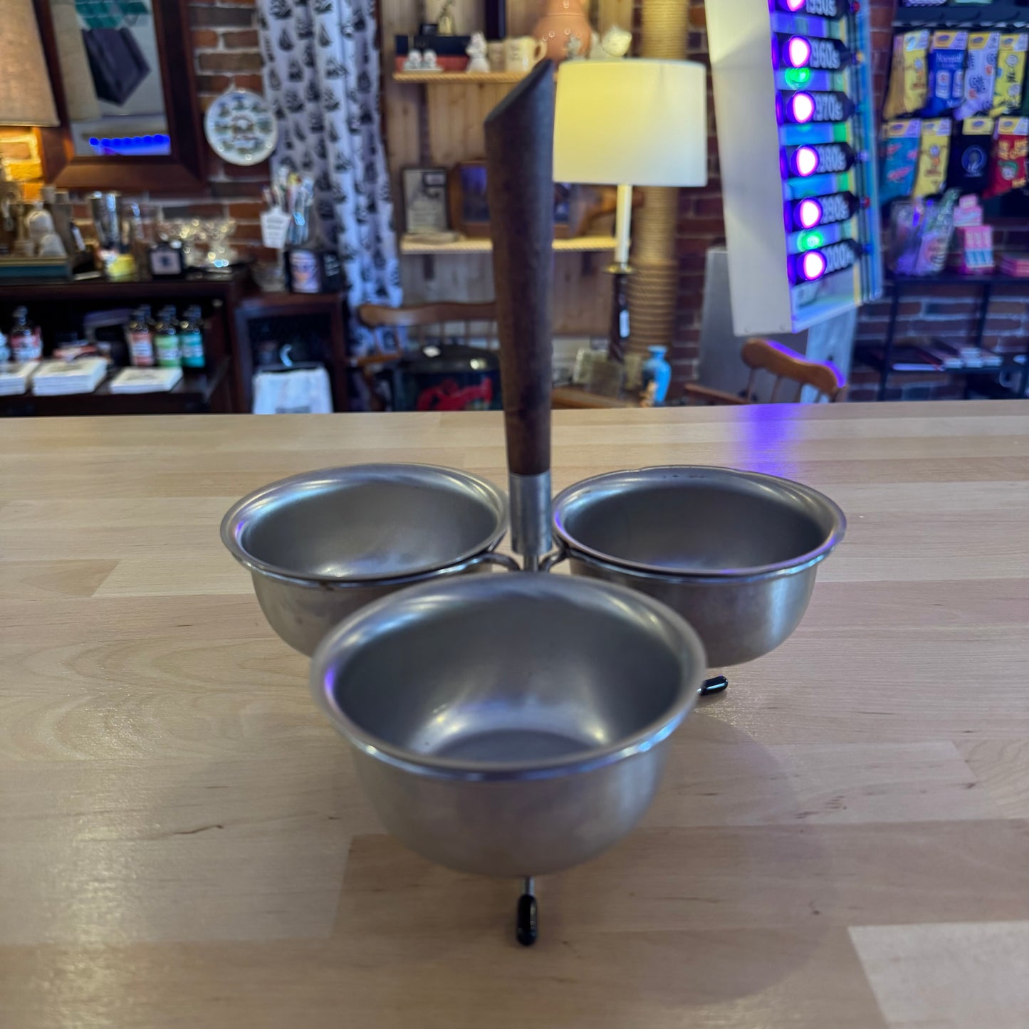 3 Bowl Snack Caddy w/Wood Handle