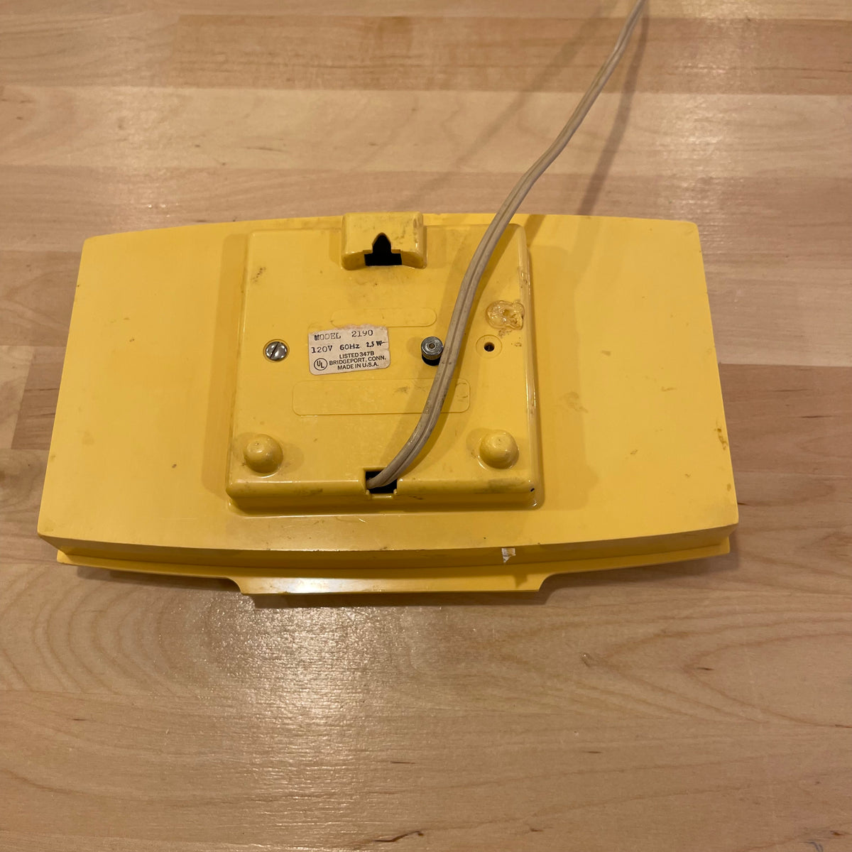 Yellow GE Clock (working)