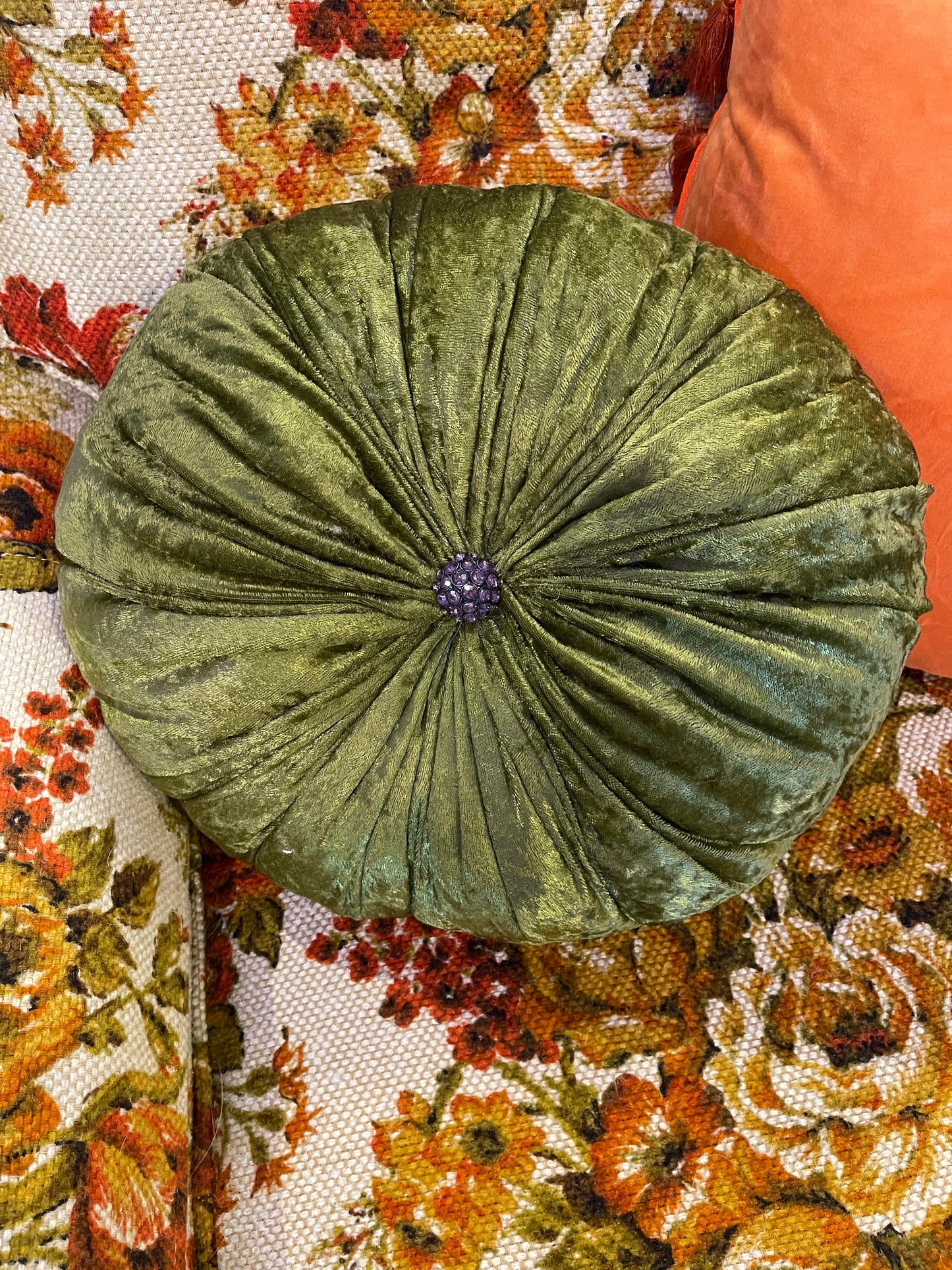 Round Ruched Pillow