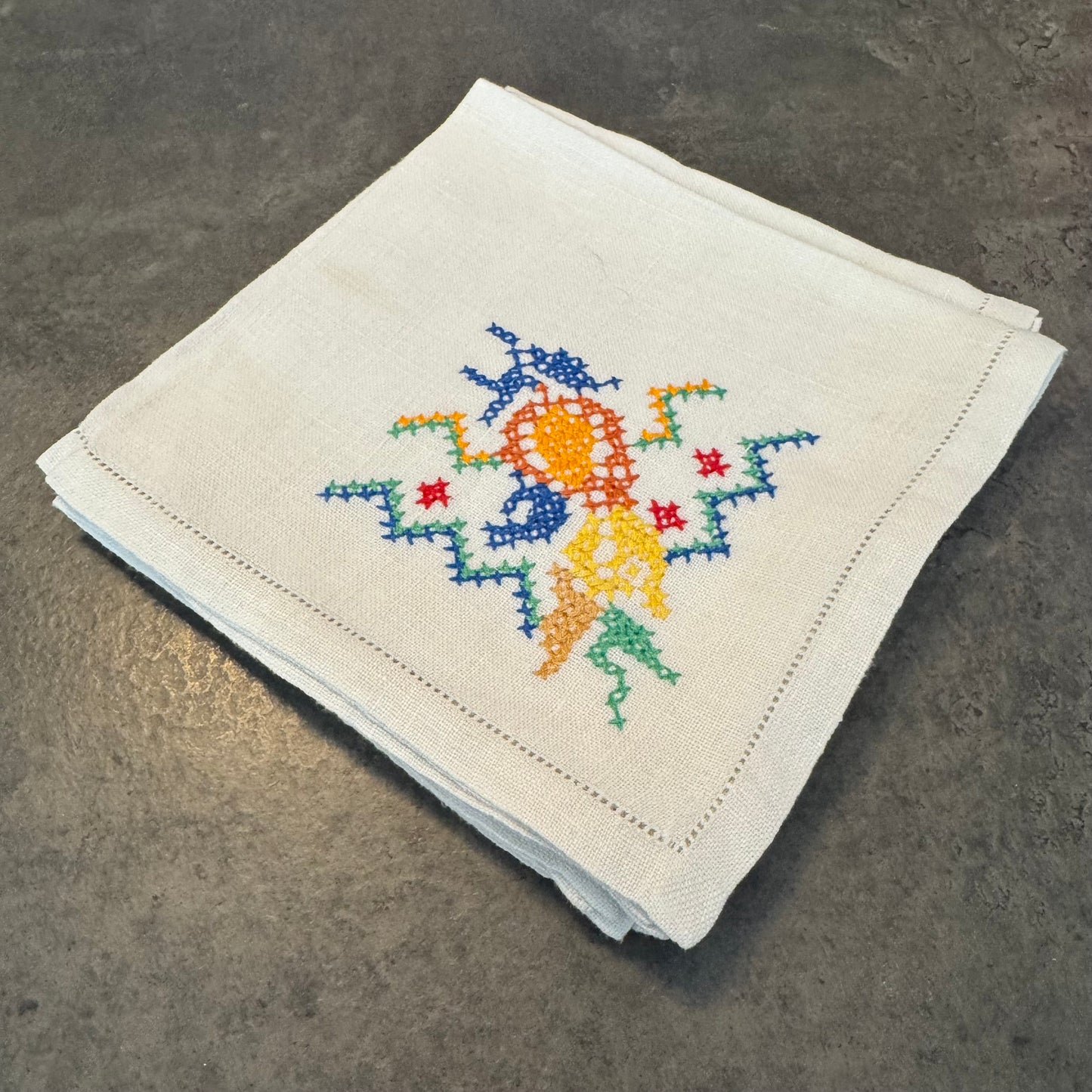 Set of 4 Embroidered Floral Linen Napkins