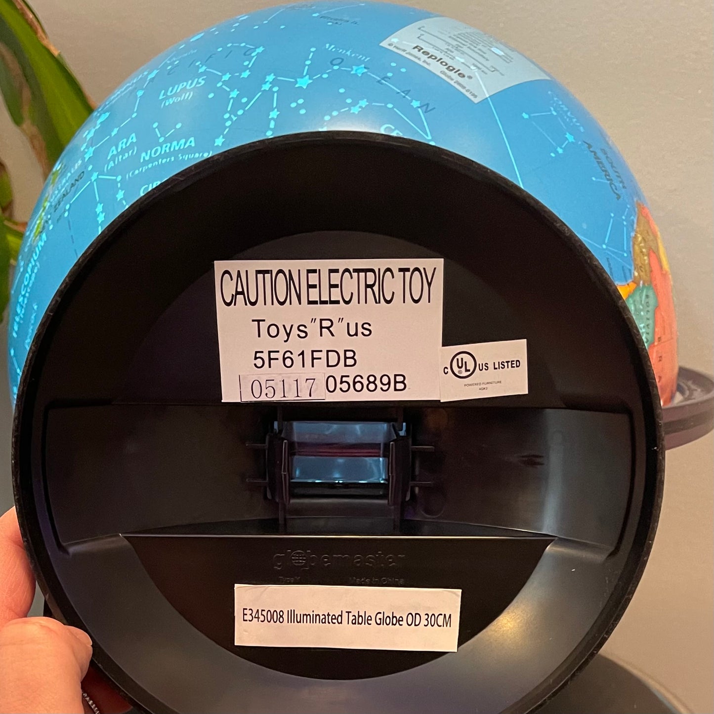 Toys R Us Light Up Globe