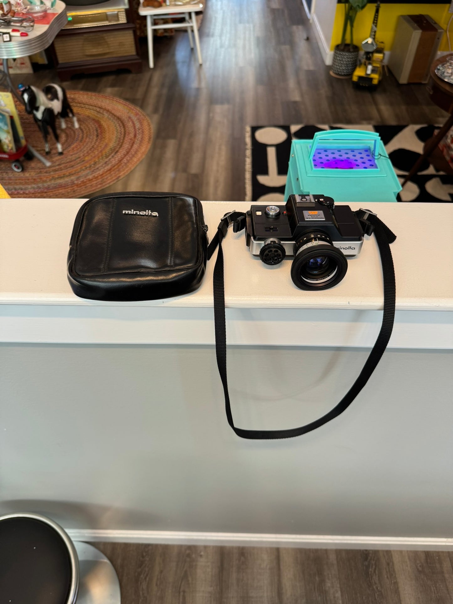 Minolta 110 Zoom SLR Film Camera (Working)
