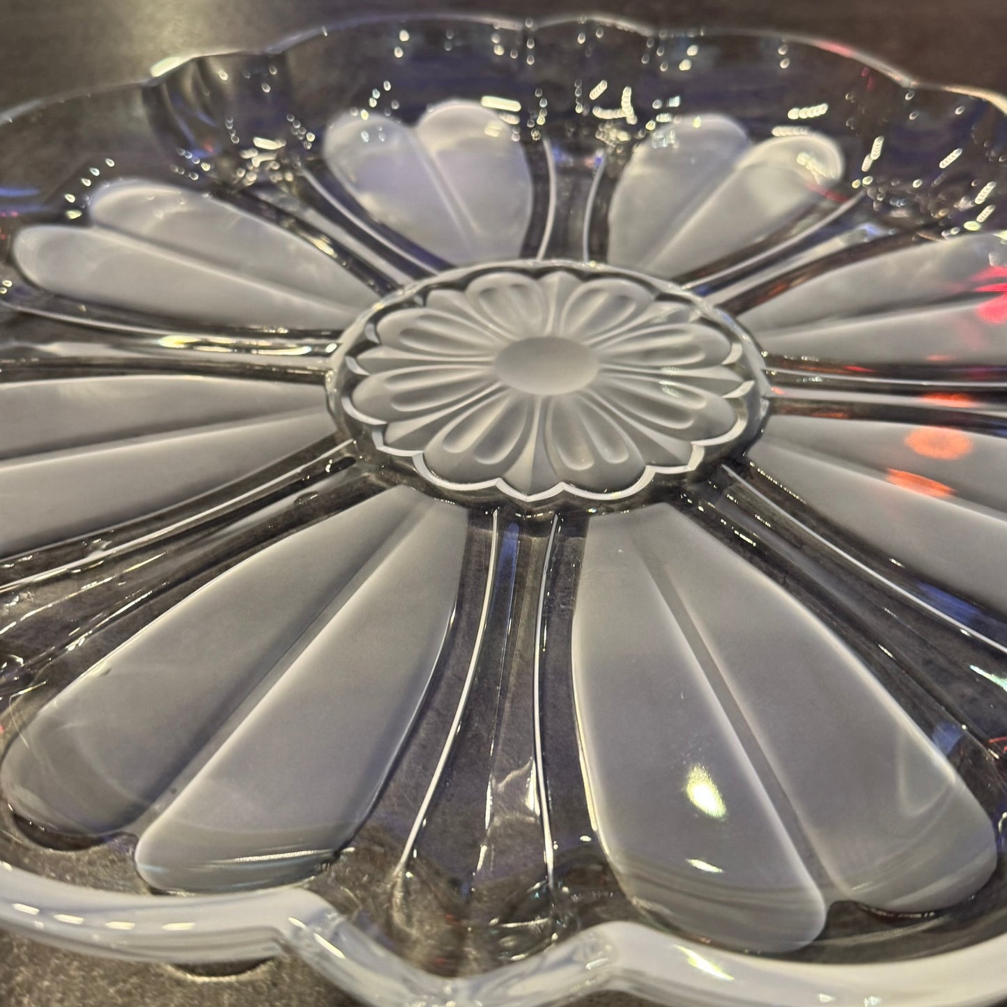 Vintage Celebrations By MIKASA 14" Round Glass Platter - Venetian Flair