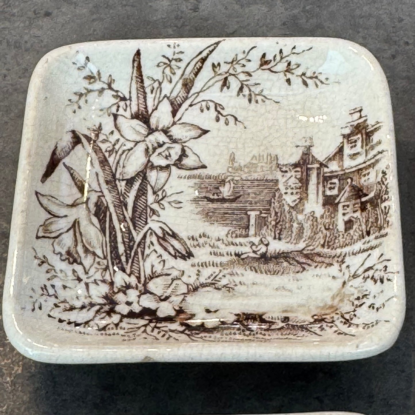 Set of 4 WH Grindley Daffodil Butter Pats