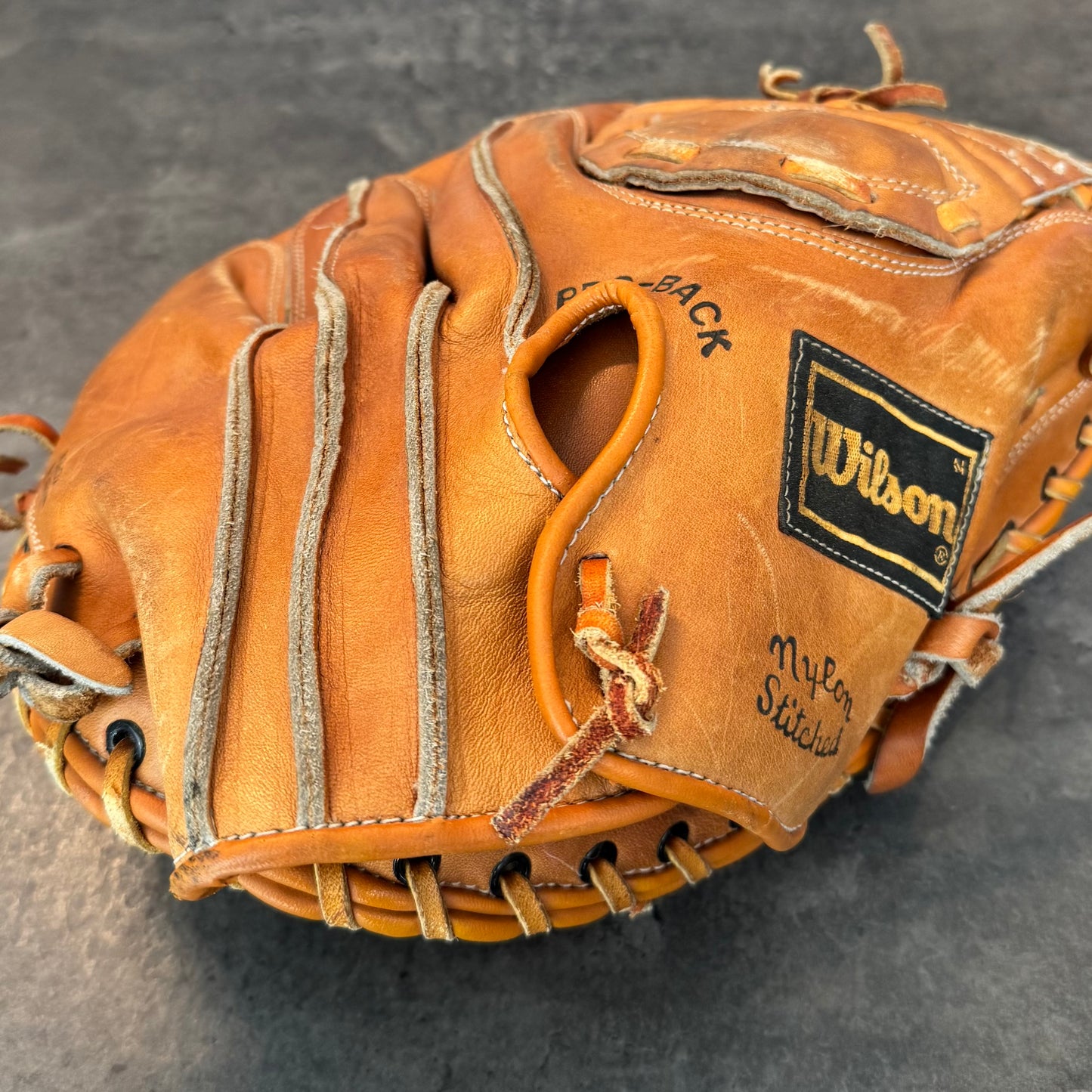 Wilson Pro-Toe Carlton Fisk Catchers Mitt A-2514