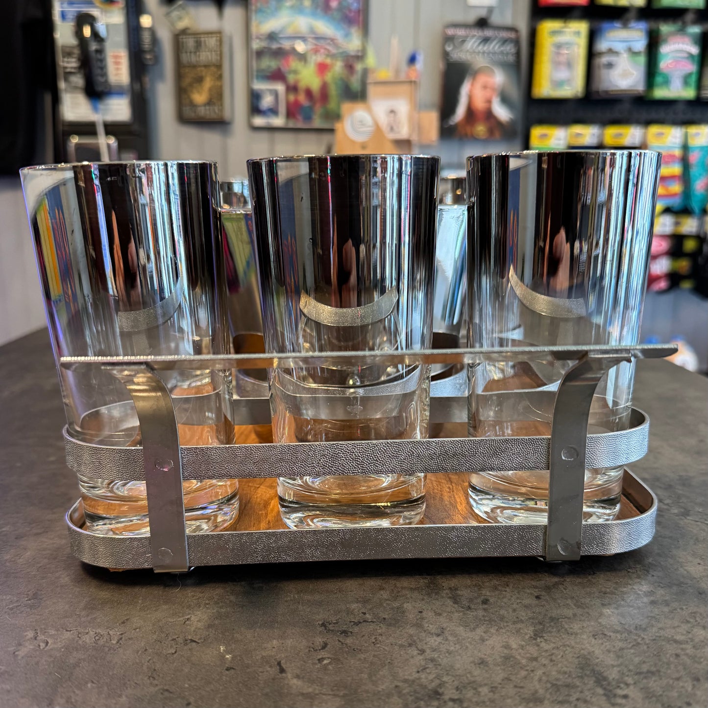 Dorothy Thorpe Art Deco 7 Piece Barware Set With Caddy/Tray