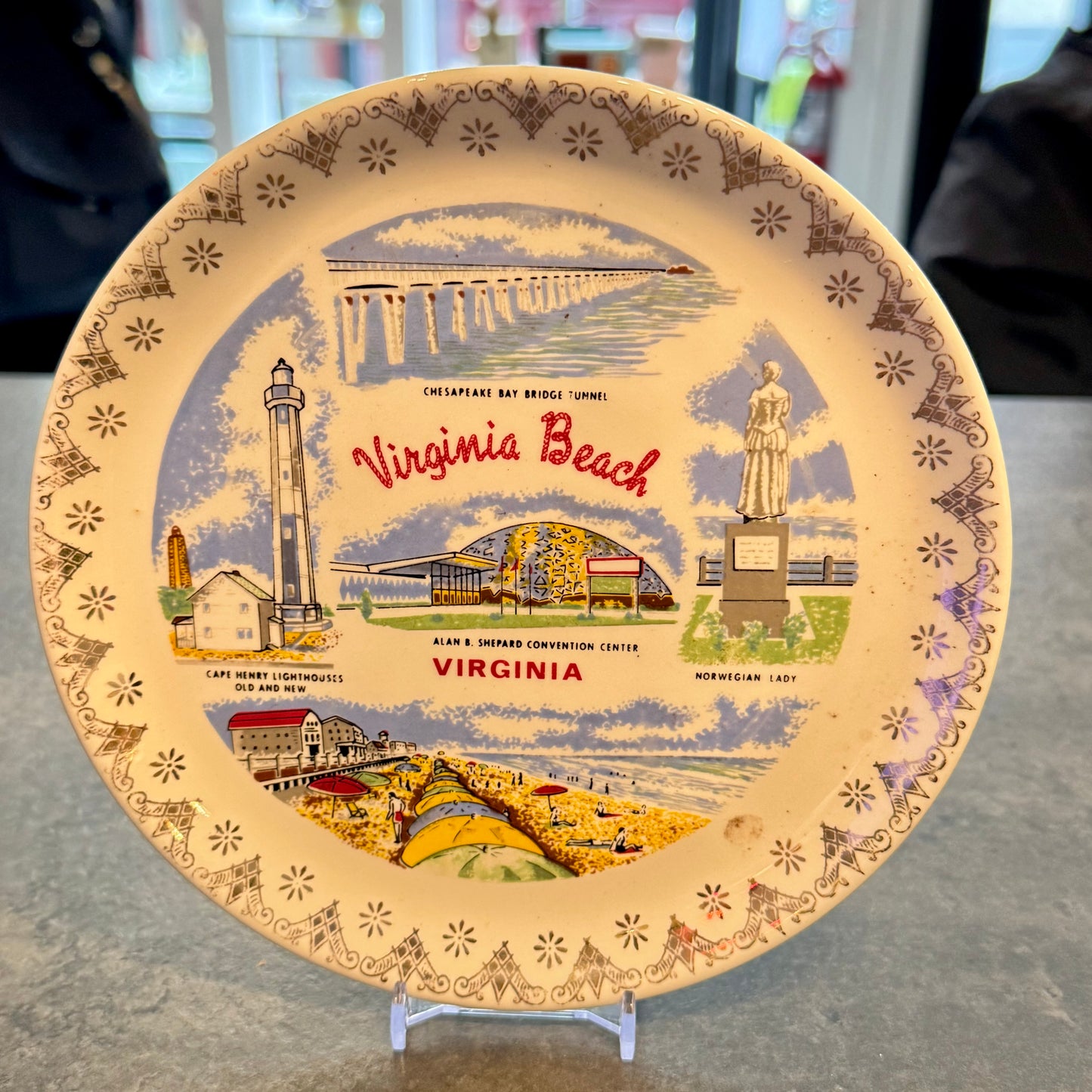Souvenir Plate 7" Virginia Beach, VA
