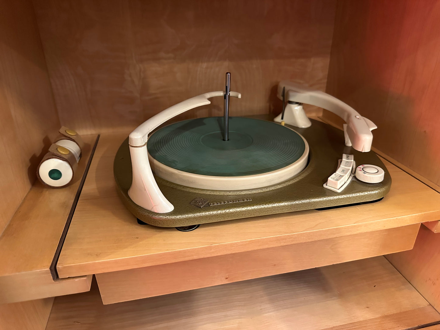 Wien Telefunken AM/FM/Shortwave with Record Player