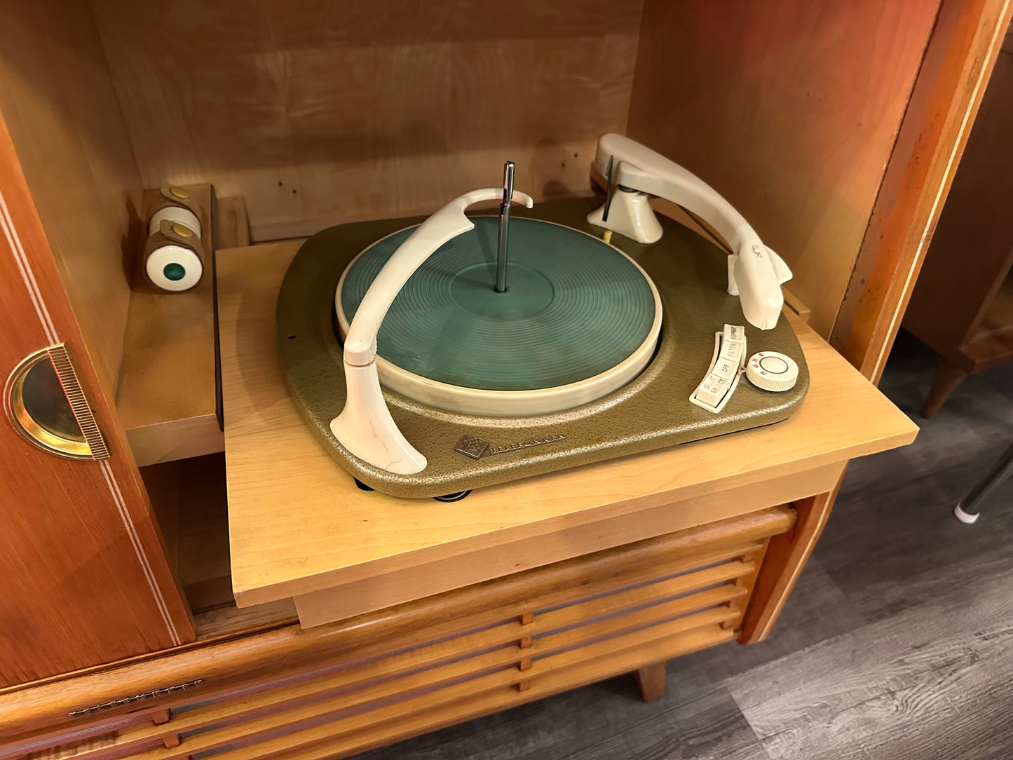 Wien Telefunken AM/FM/Shortwave with Record Player