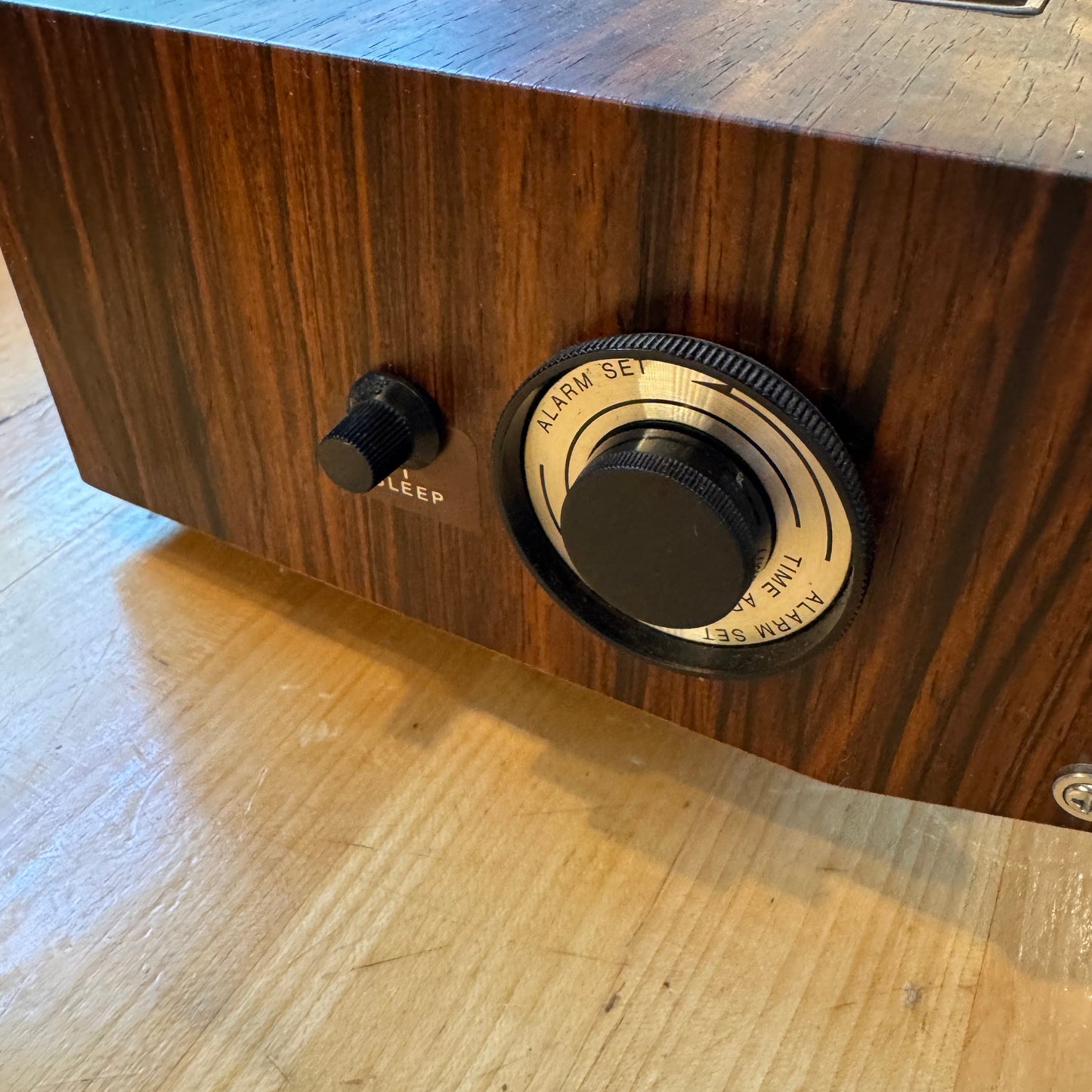 Vintage 1970s Sony Digimatic Litetime AM/FM Clock Radio Faux Woodgrain