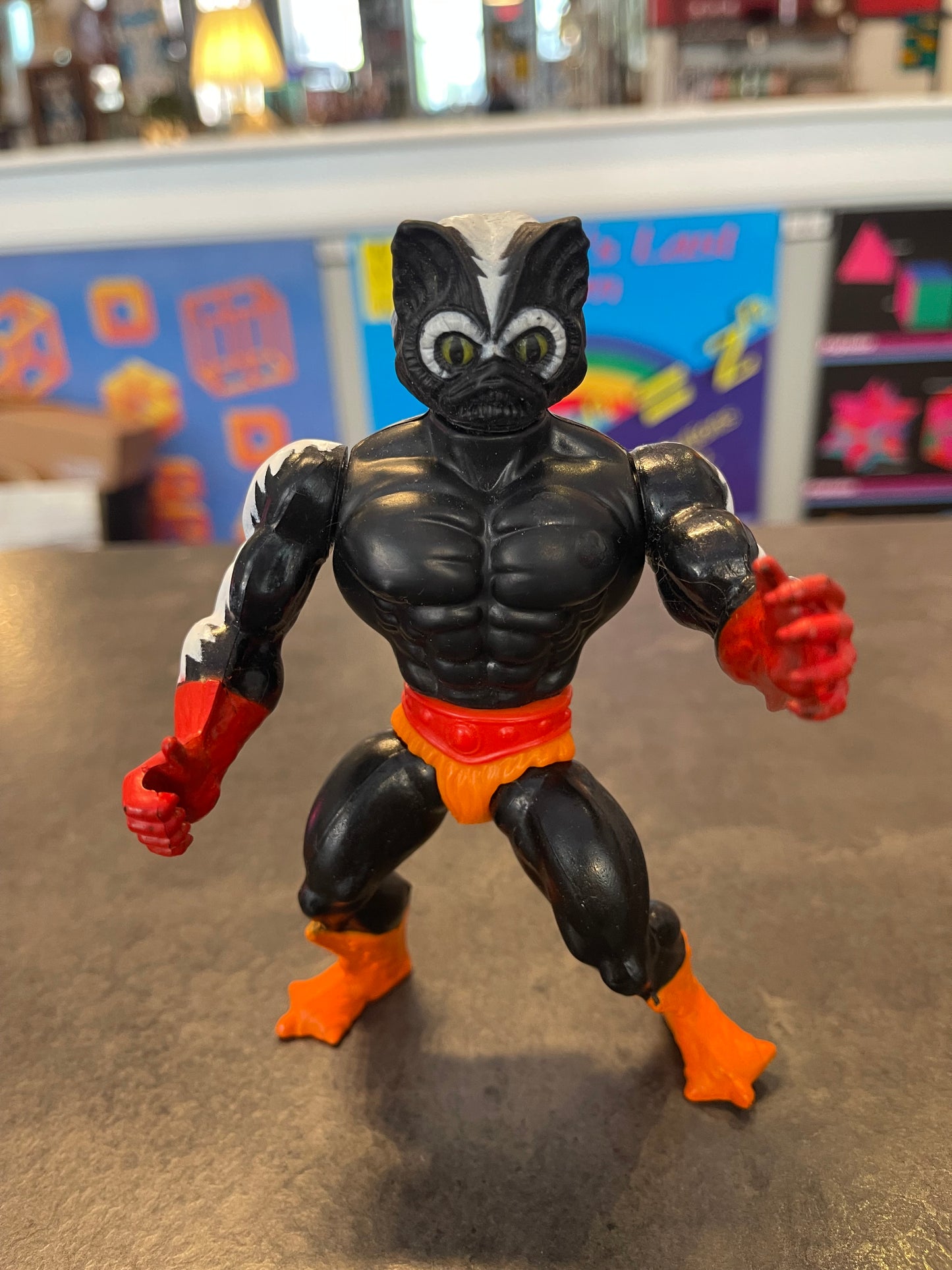 MOTU 1981  Stinkor Complete with Mini Comic