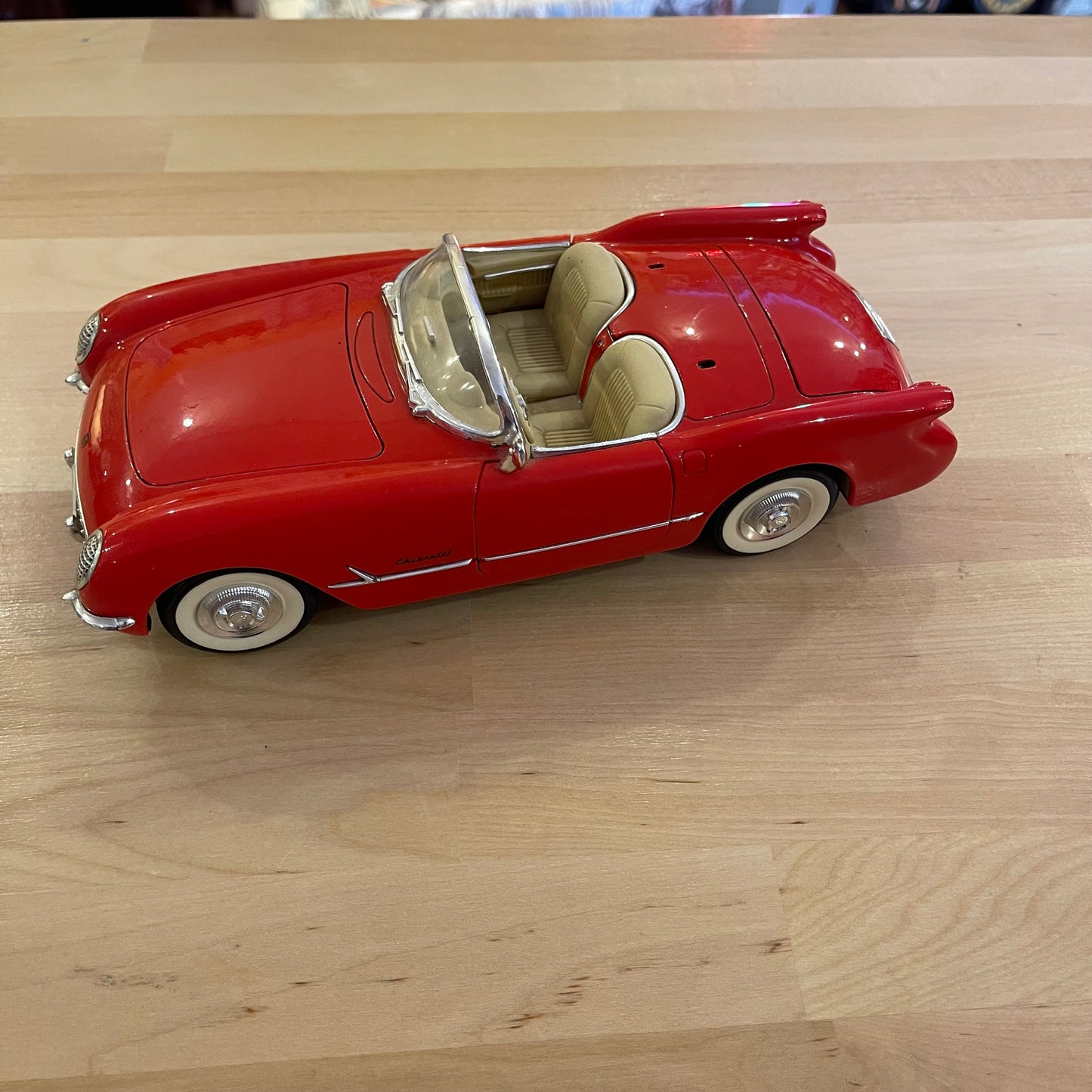 Mira 1:18 Scale 1954 Chevrolet Corvette Roadster (Red) - Made in Spain