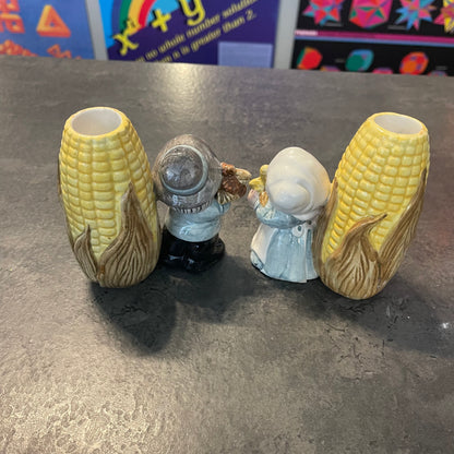 Thanksgiving Pilgrim Candle Holder Set