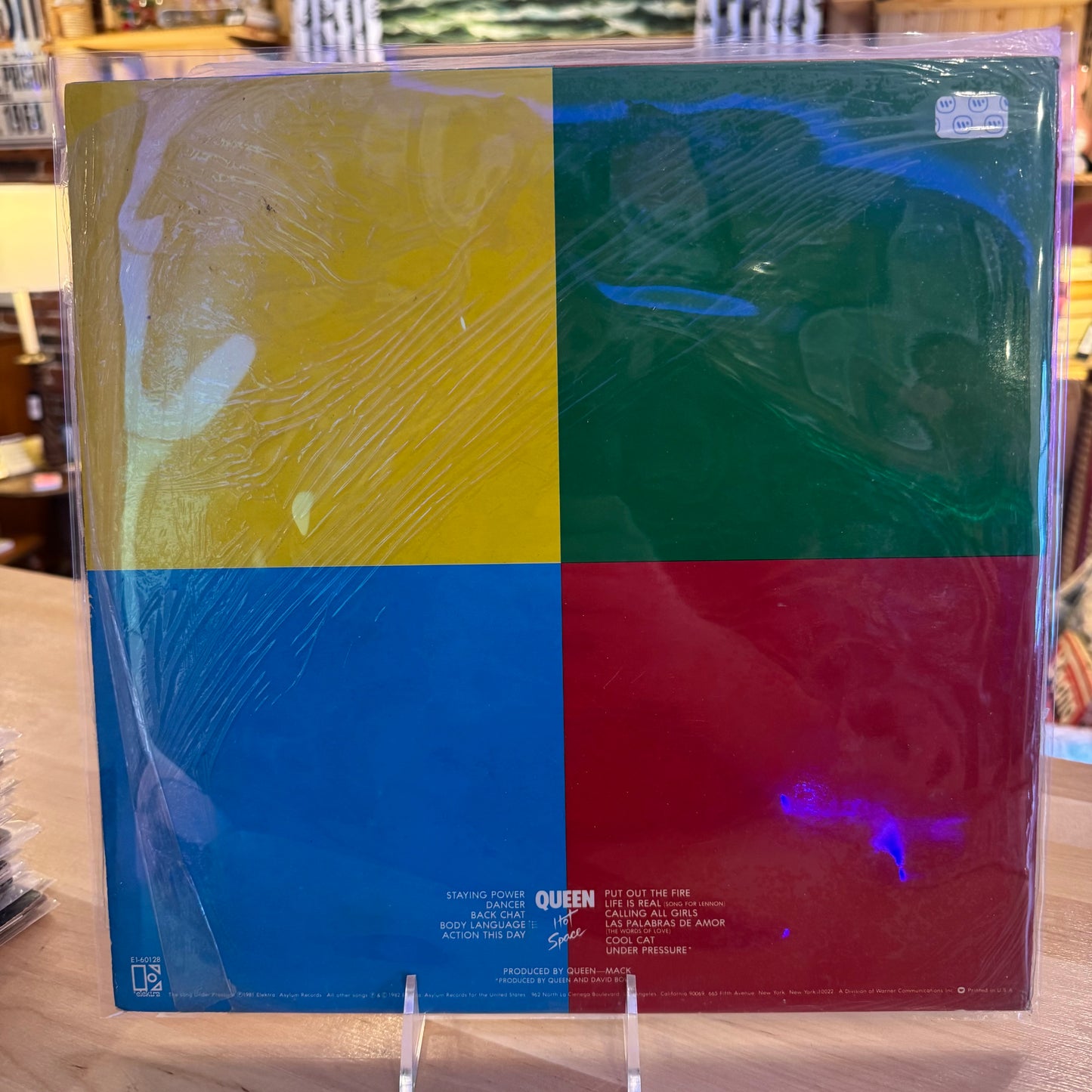 Queen - Hot Space (E1-60128) Vinyl