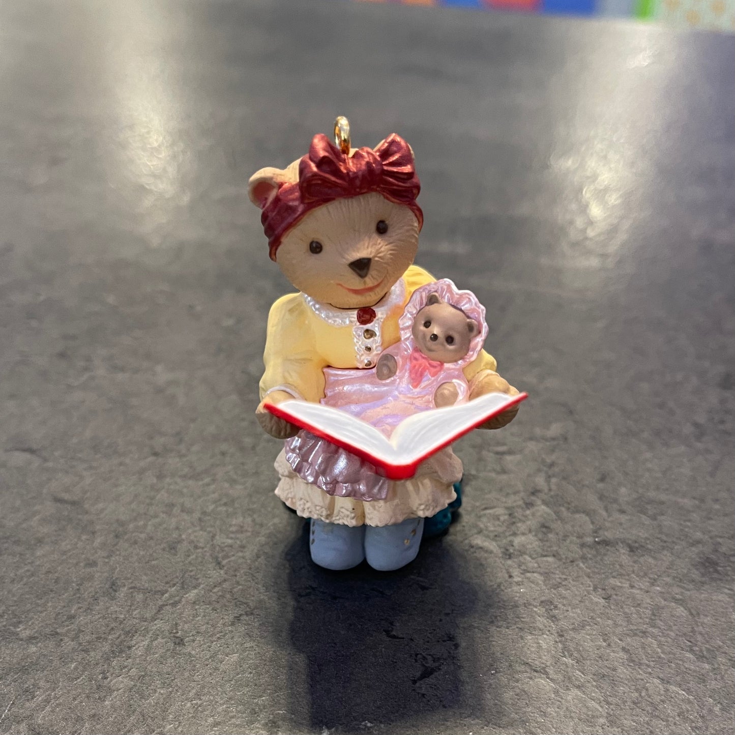 Hallmark Bearingers of Victoria Circle Set