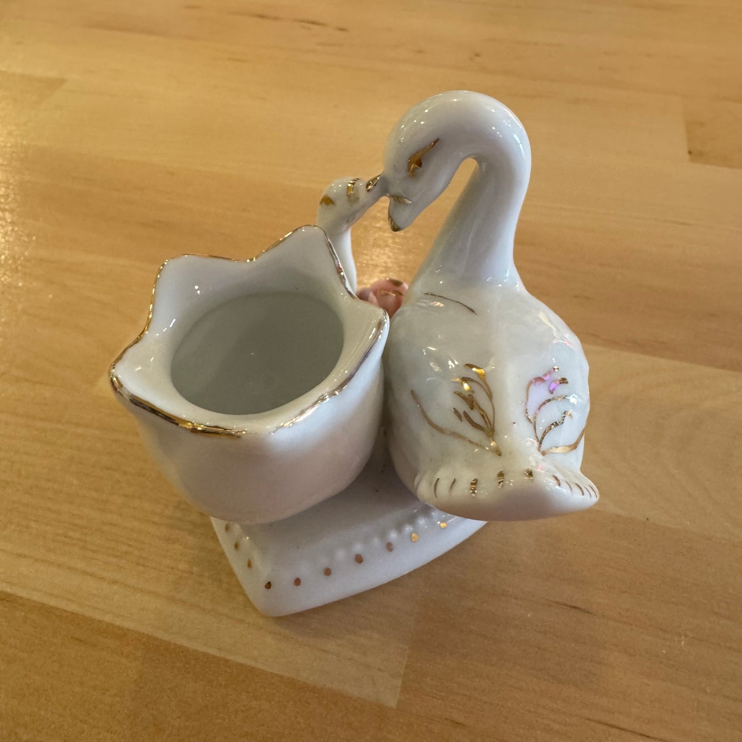 Double Swans Figurine