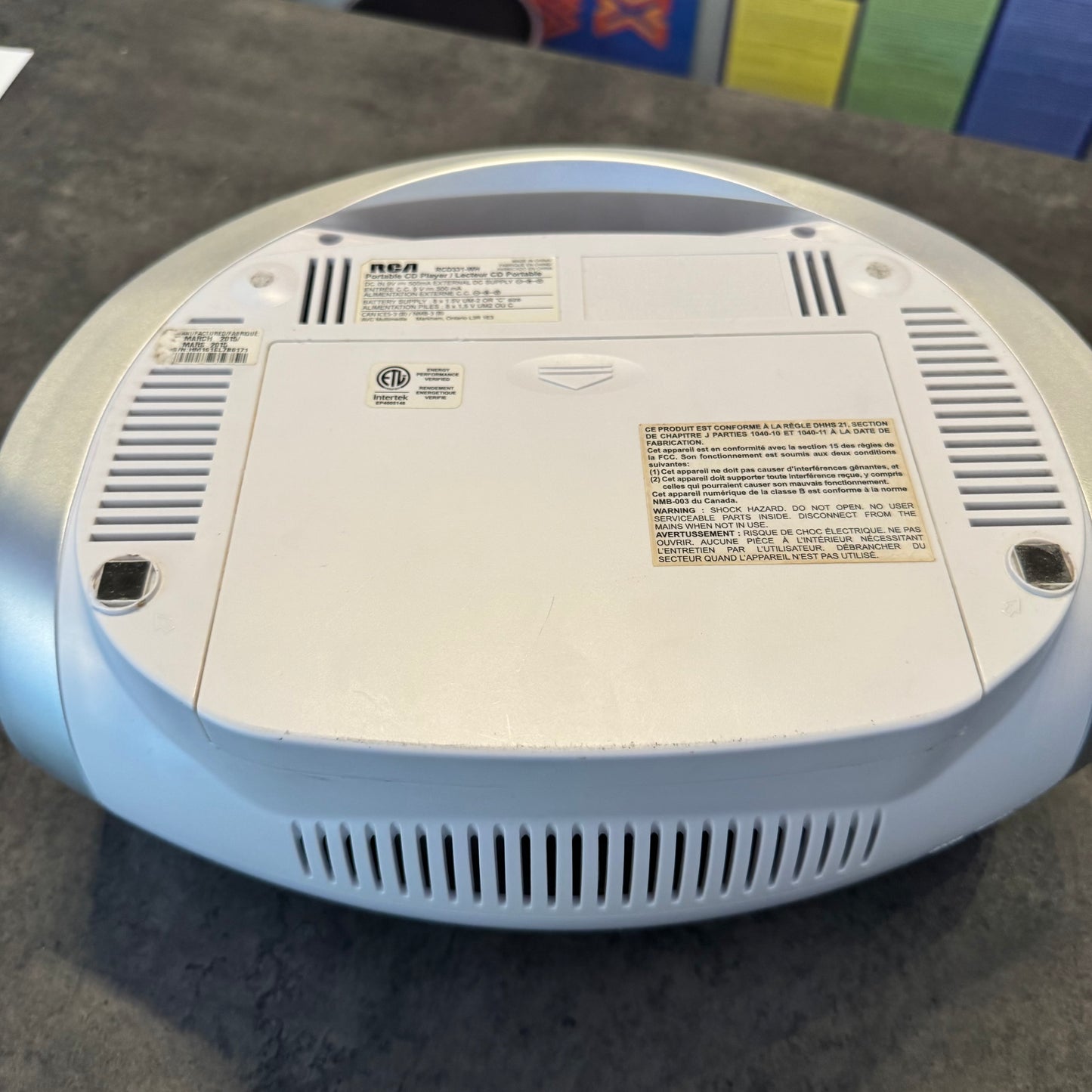 RCA CD Boombox RCD331-WH Portable CD Player & AM/FM Radio (White) - Tested & Working