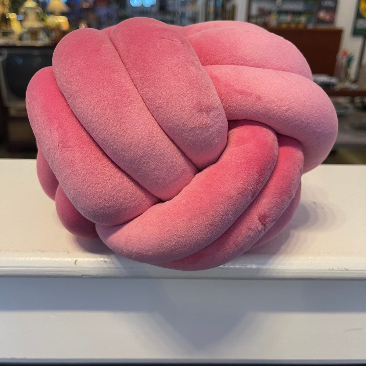 Knot Pillow