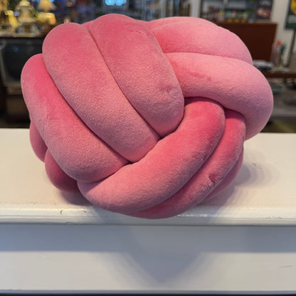 Knot Pillow