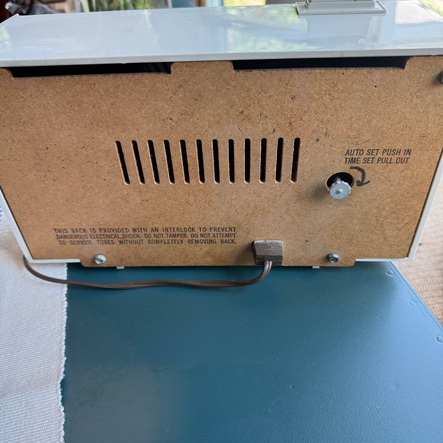 (Working) Motorola TC20 / TC21 series Alarm Clock AM Radio
