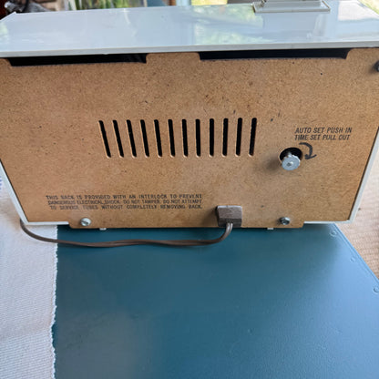 (Working) Motorola TC20 / TC21 series Alarm Clock AM Radio