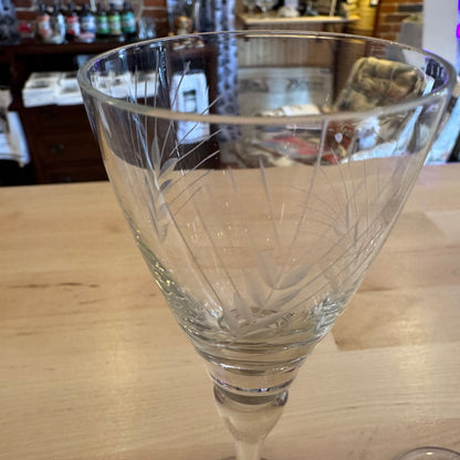 Set of 4 Etched Wheat Pattern Cordial Glasses (6")