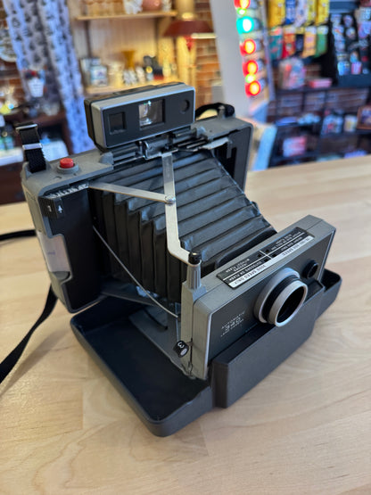 Polaroid 340 Land Camera W/Flash (Working) Manual Included