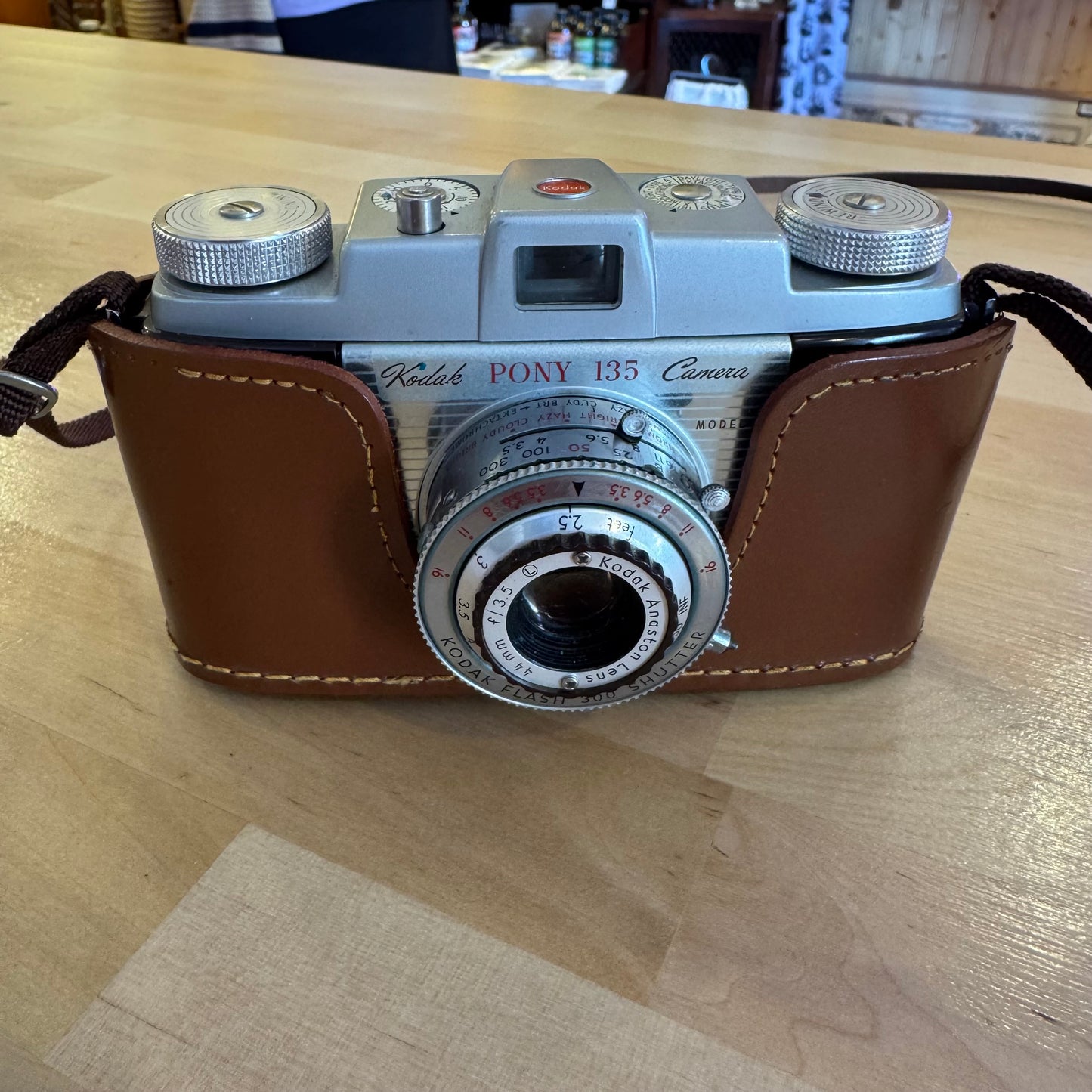 Working Kodak Pony 135 Viewfinder Camera & Brown Leather Field Case