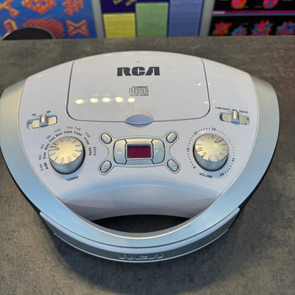 RCA CD Boombox RCD331-WH Portable CD Player & AM/FM Radio (White) - Tested & Working