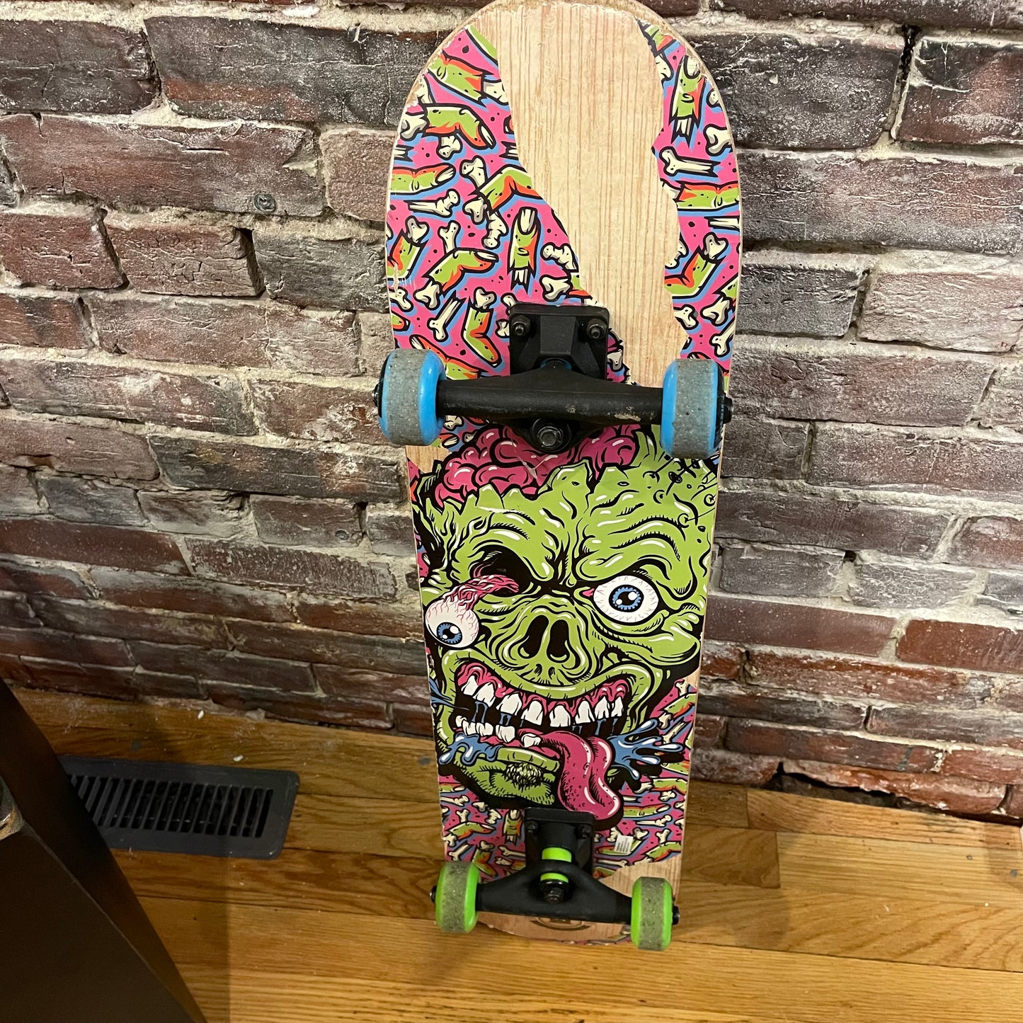 Madd Gear Zombie Skateboard