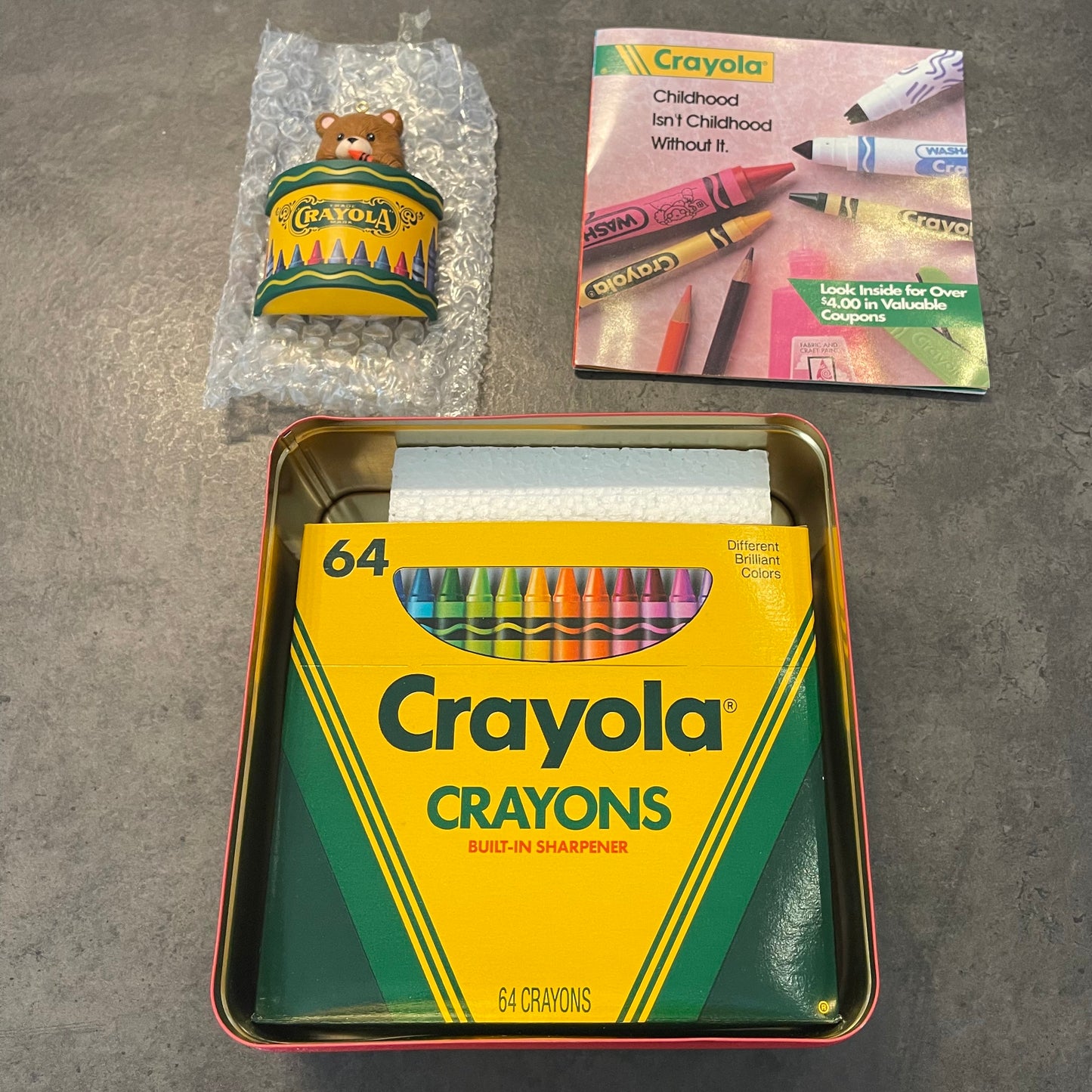 Crayola 1992 Collectible Holiday Set