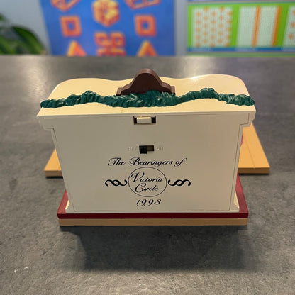 Hallmark Bearingers of Victoria Circle Set