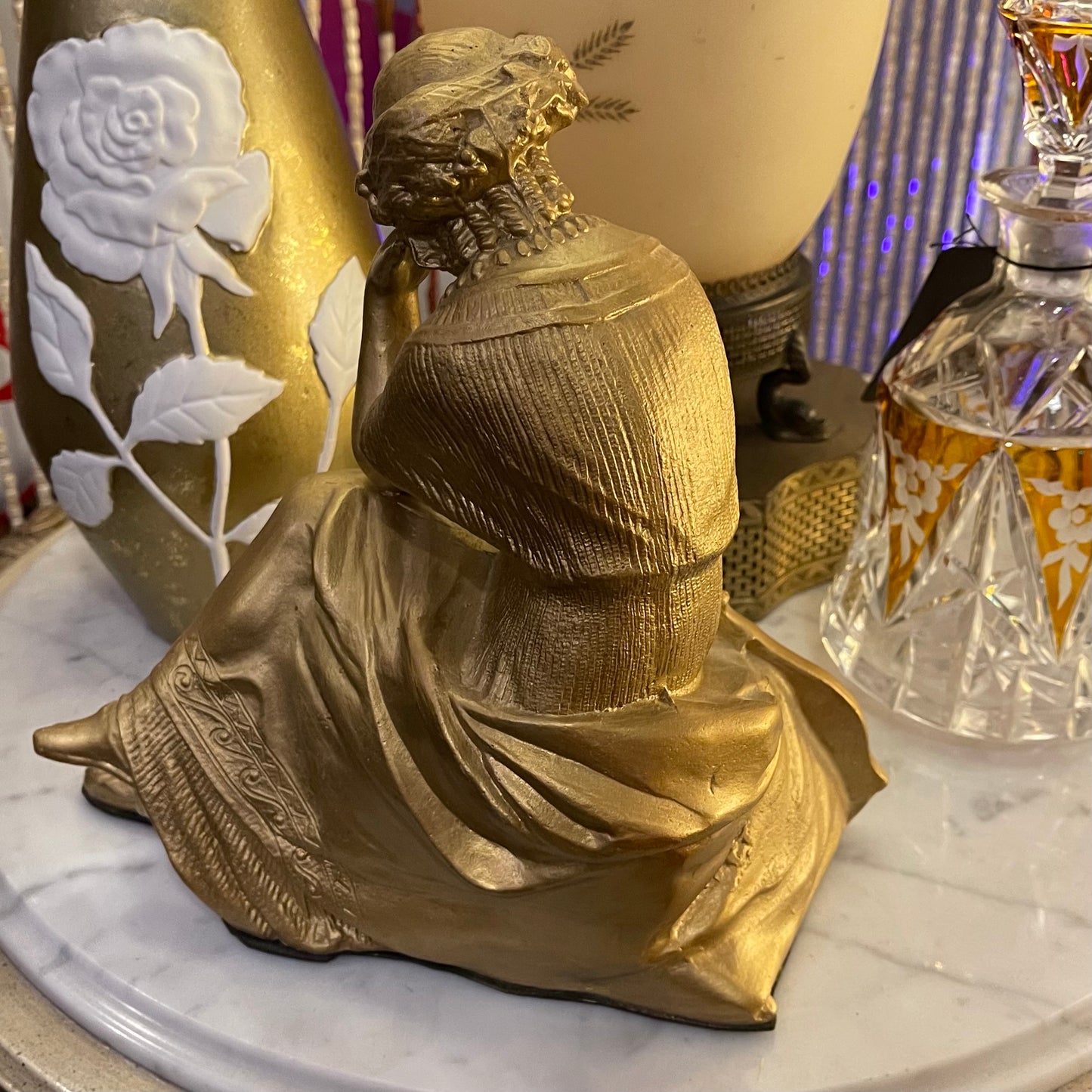 Golden Lyre Lady