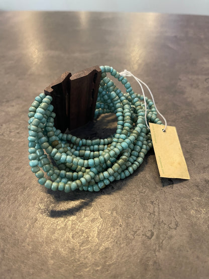 Wood Buckle Beaded Bracelet