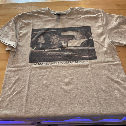 Lilo Brit Paris MAGA T-SHIRT
