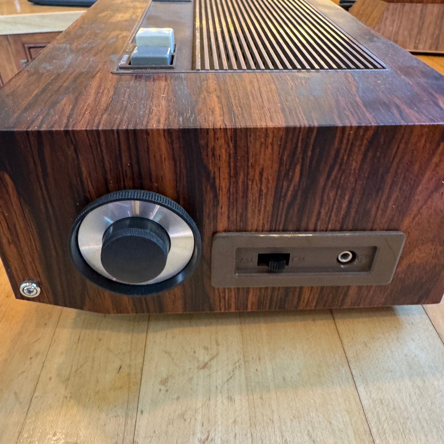 Vintage 1970s Sony Digimatic Litetime AM/FM Clock Radio Faux Woodgrain