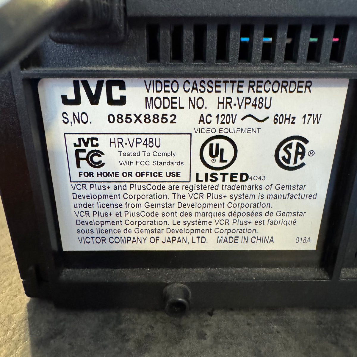 JVC HR-VP48U VCR with Remote