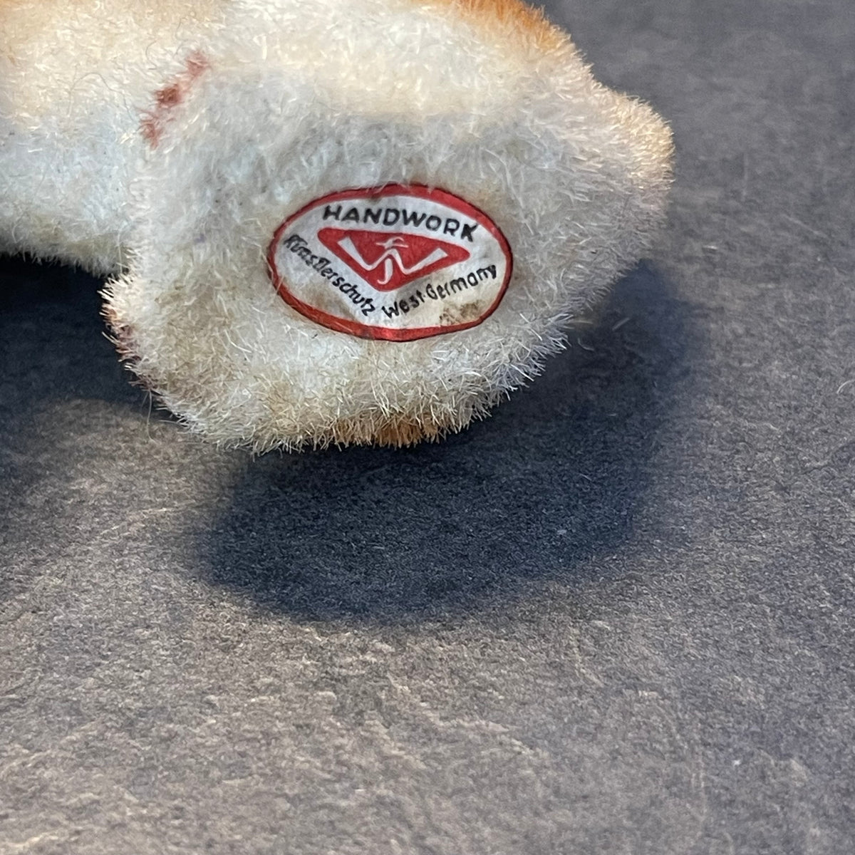 Wagner Kunstlerschutz Flocked Terrier