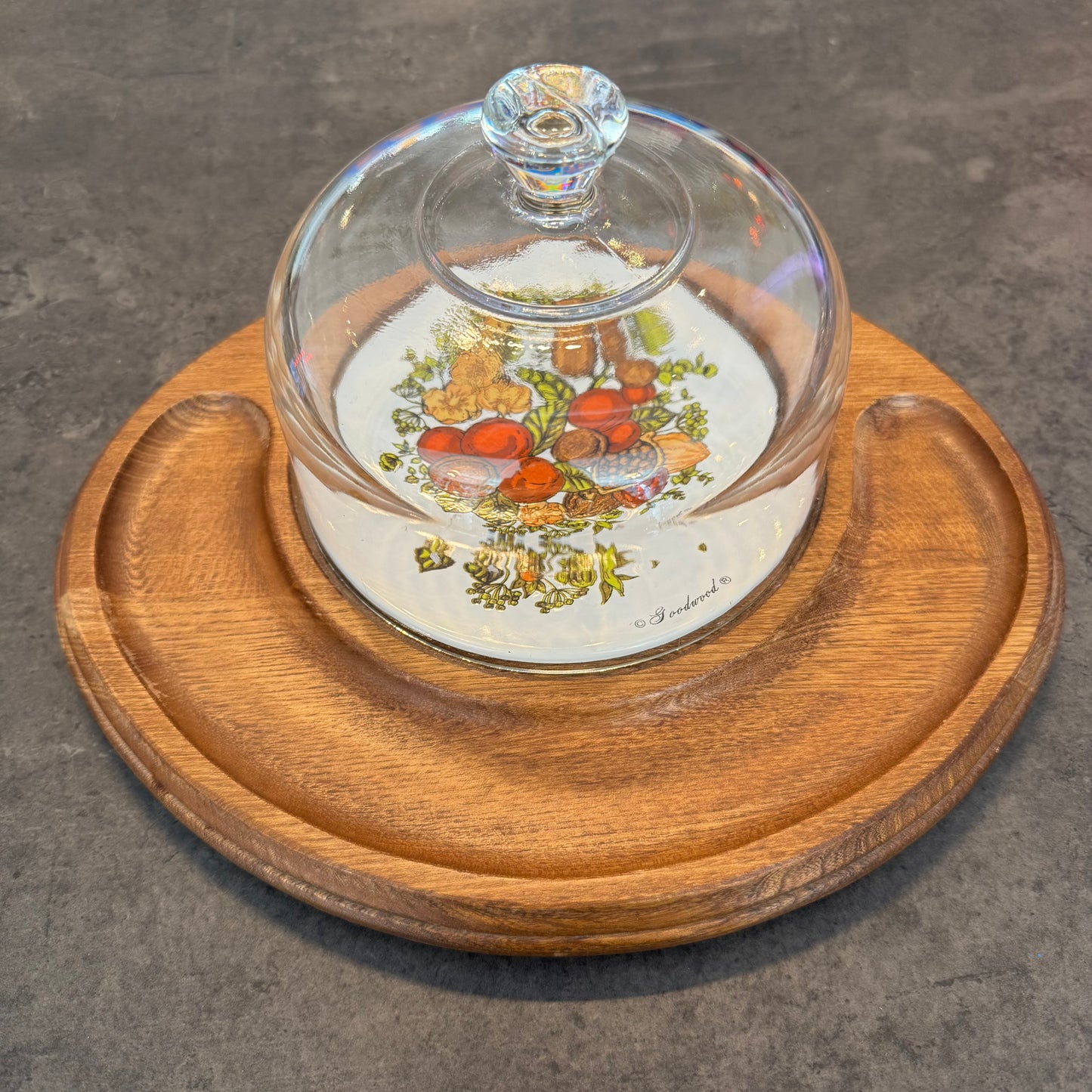 Cheese Board and Cloche with Tile