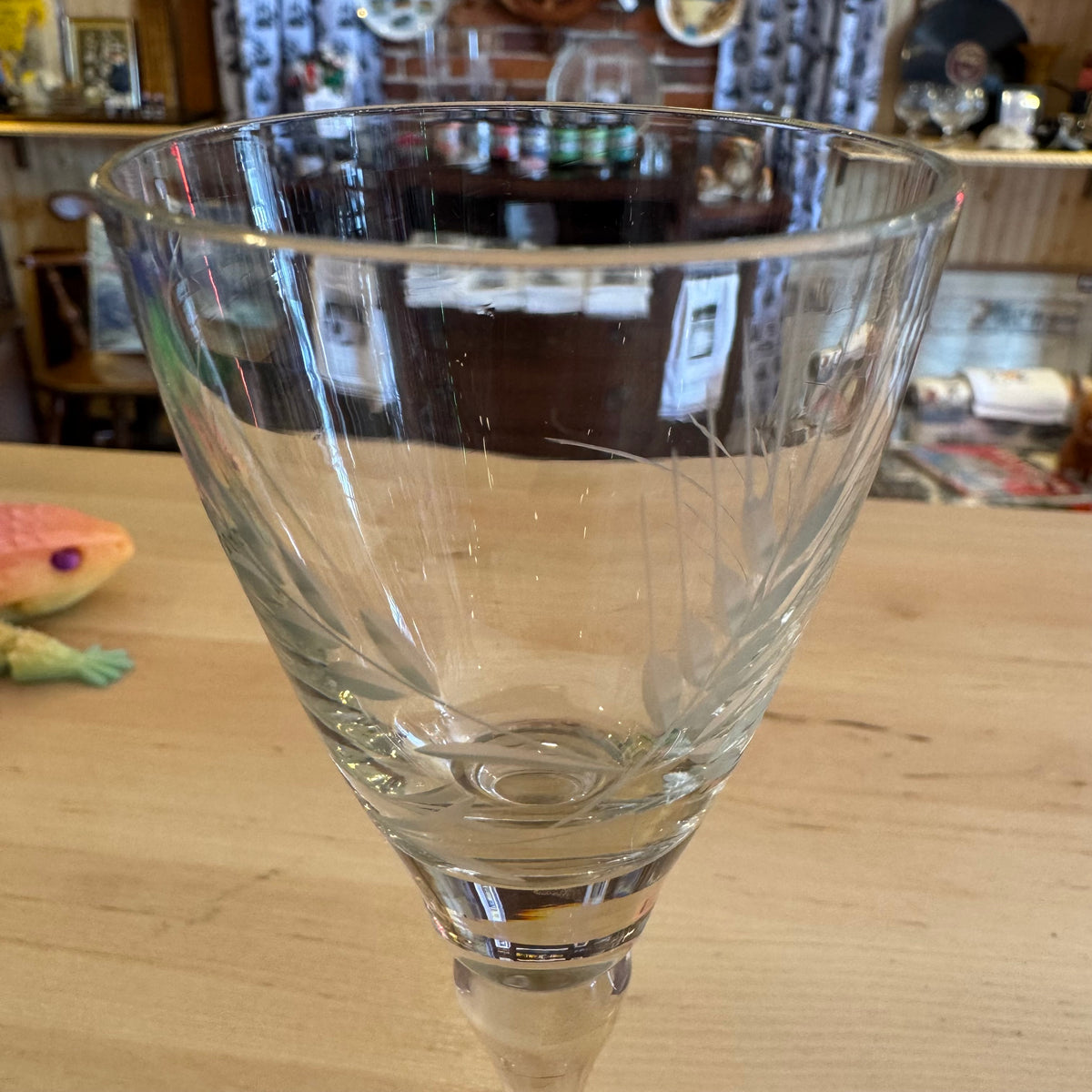 Set of 4 Etched Wheat Pattern Cordial Glasses (6")