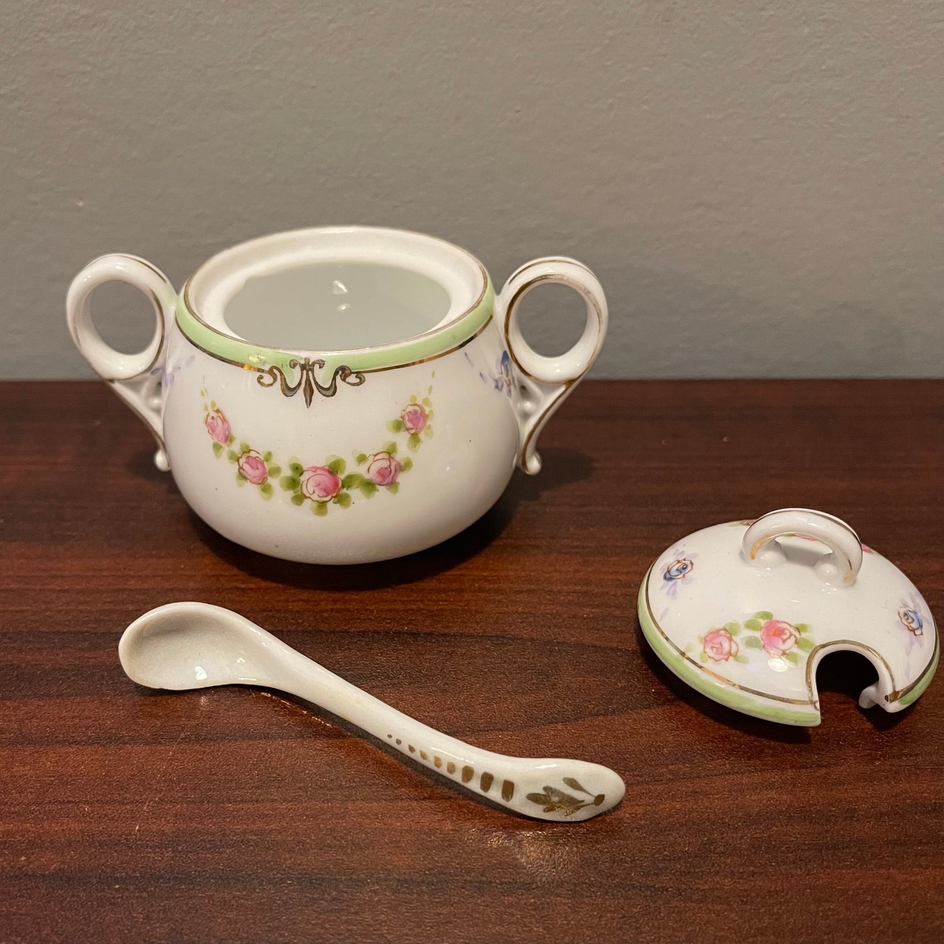 Nippon Covered Bowl with Spoon