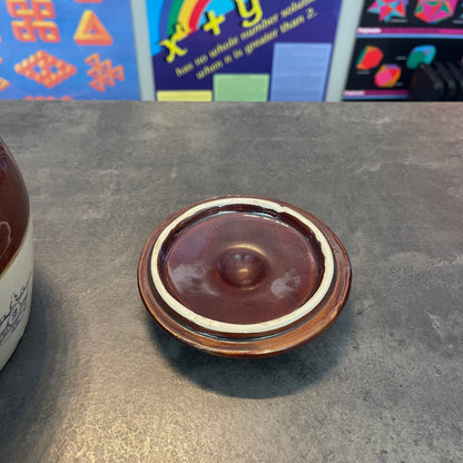 Robinson Ransbottom Bean Pot and 4 Crocks