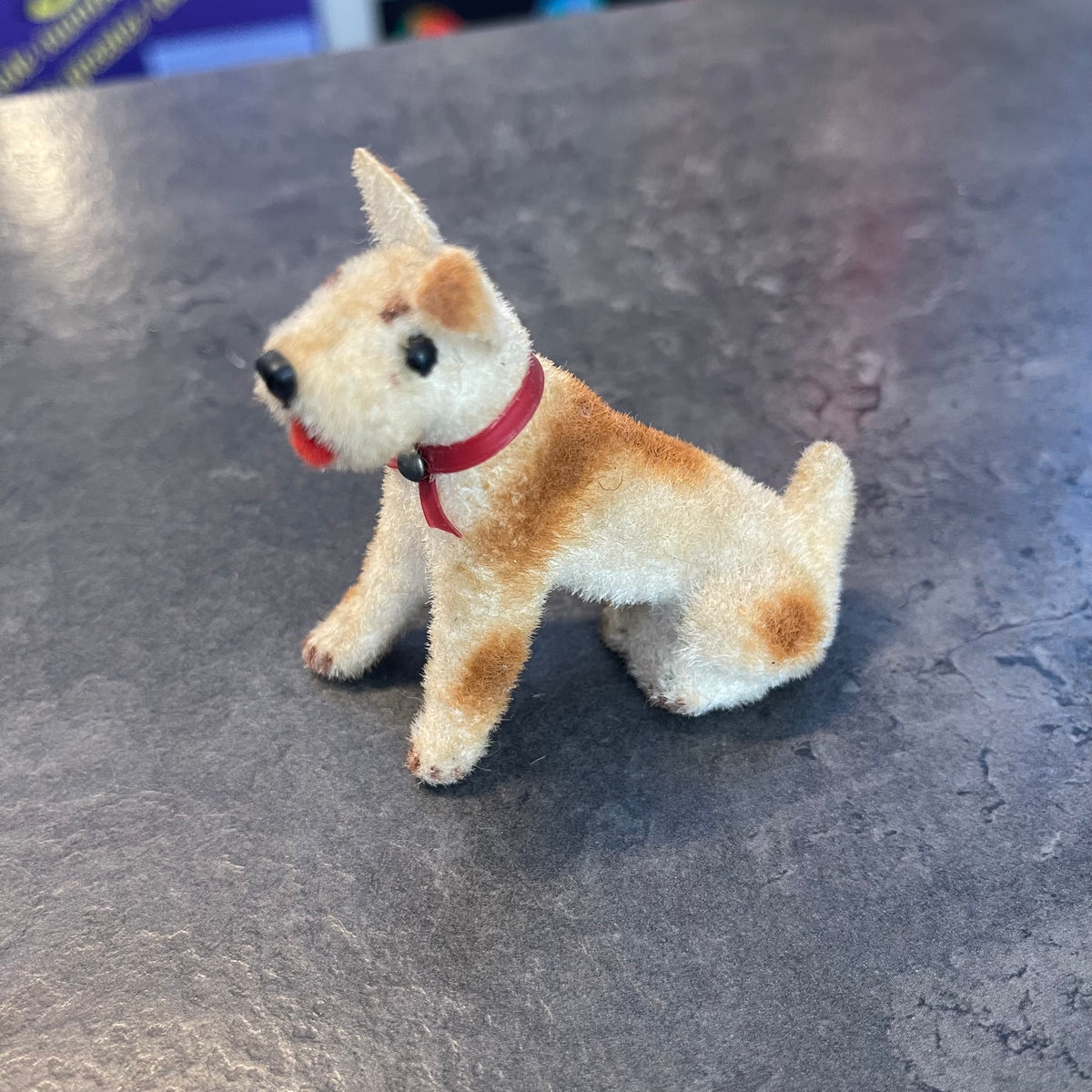 Wagner Kunstlerschutz Flocked Terrier