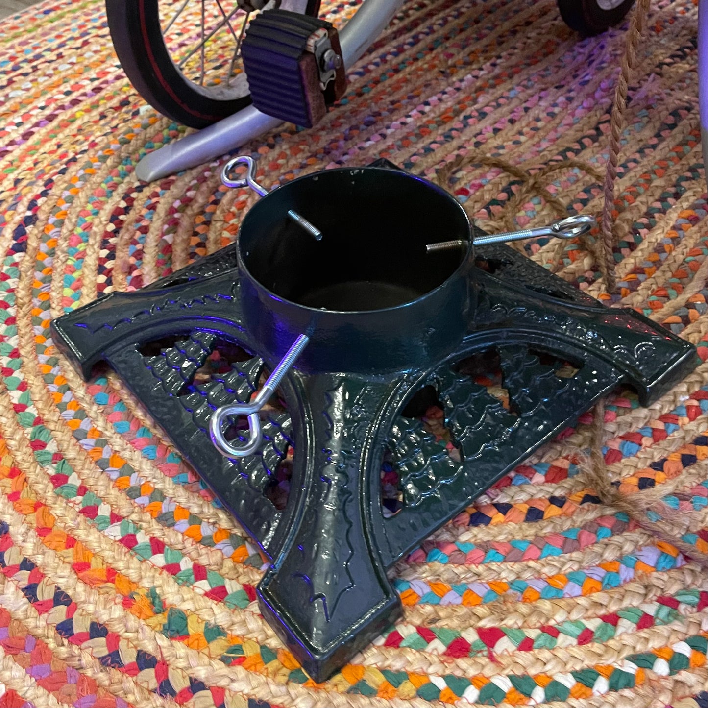 Cast Iron Tree Stand