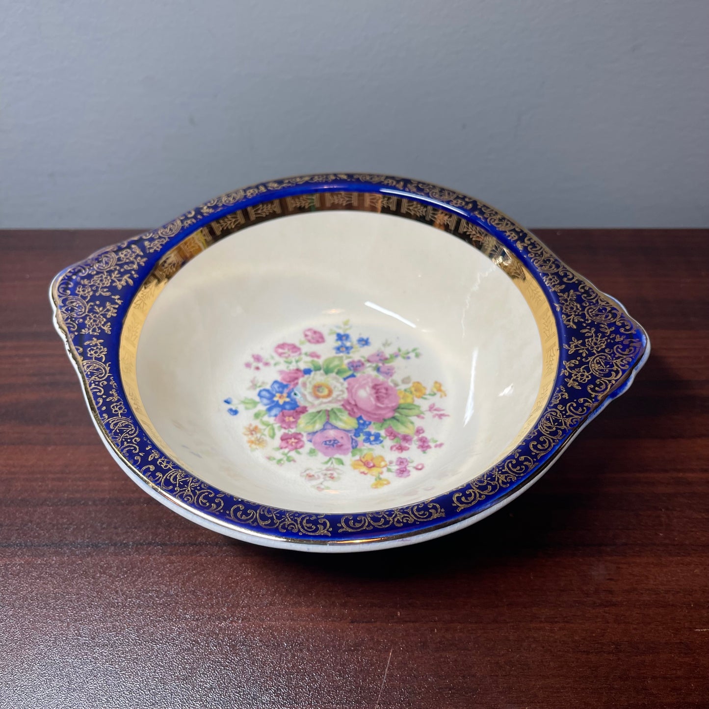 Set of 4 Blue Aristocratic Bowls