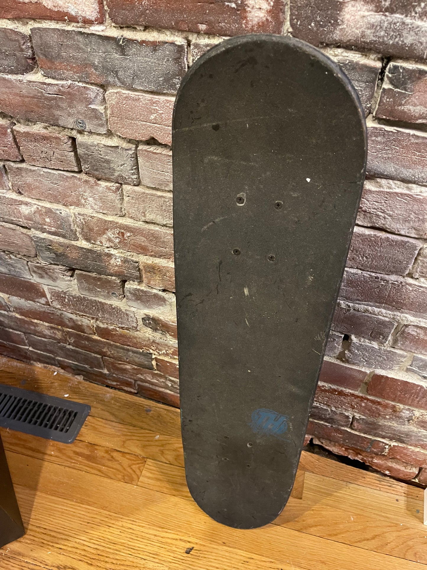 Tony Hawk Crest Hawk Skateboard