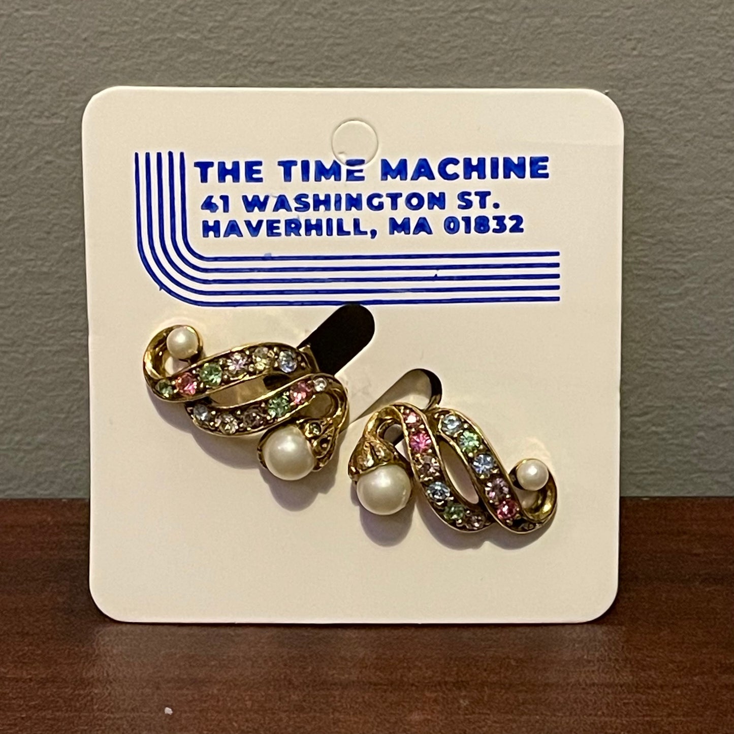 Pearl Swirl Clip On Earrings